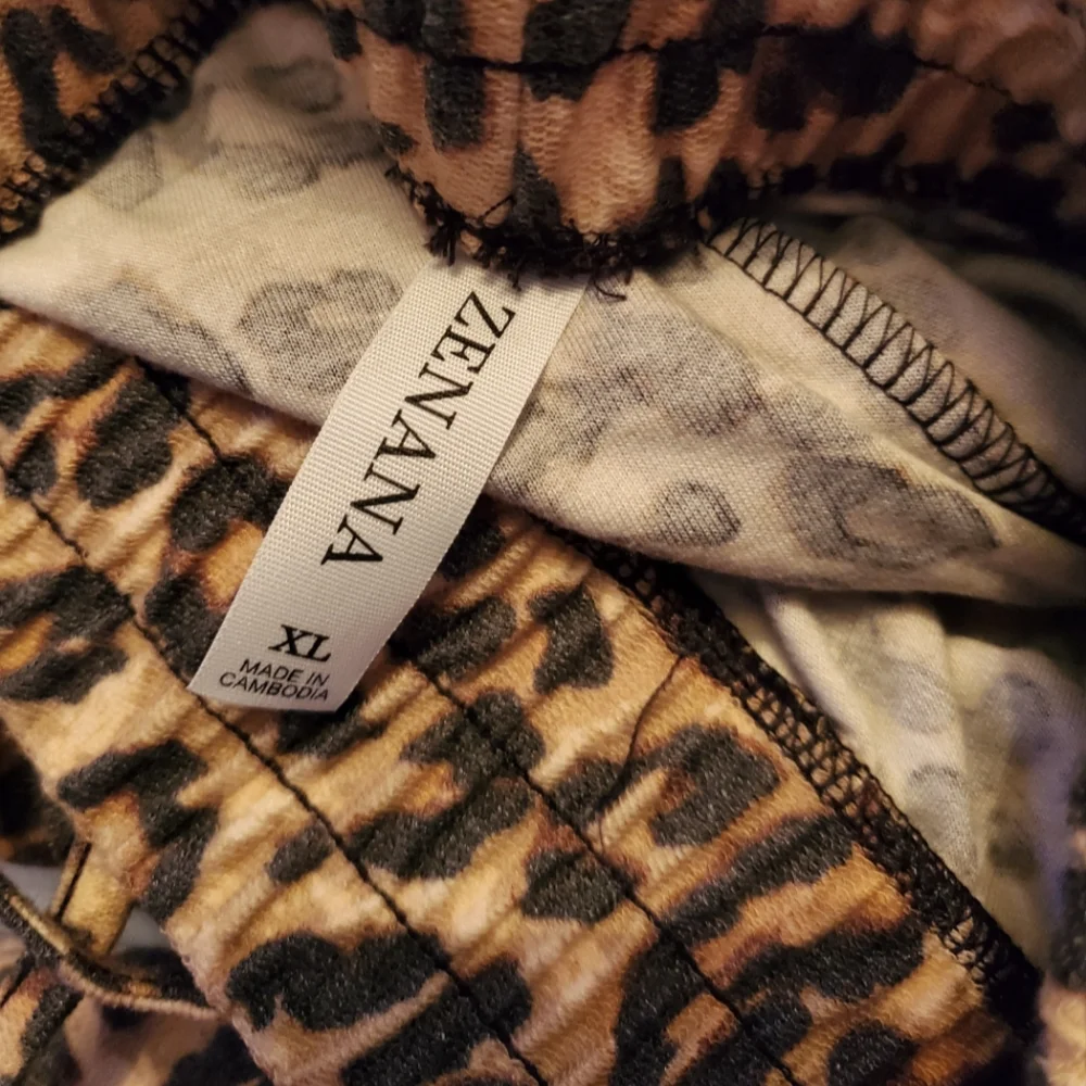 Leopard Jogger Pants - Picture 2 of 2